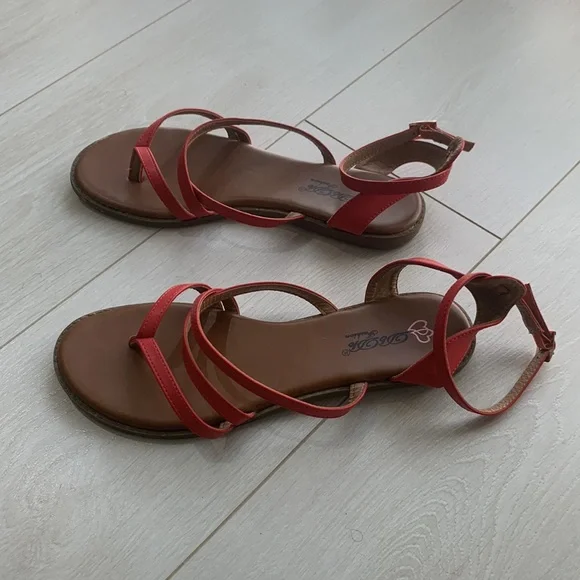 ModCloth Red Strappy Sandals size 10 - Picture 12 of 12